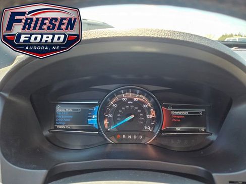 Used 2018 Ford Explorer XLT w/ Equipment Group 201A AWD/4WD image 17