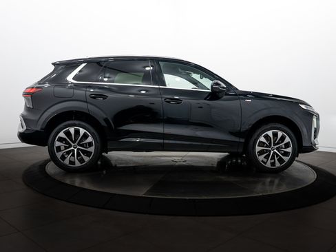 New 2026 Audi Q3 quattro 2.0T AWD/4WD image 3