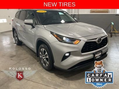Used 2023 Toyota Highlander XLE