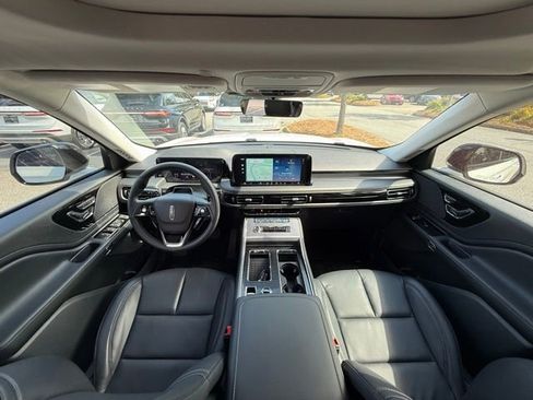 New 2025 Lincoln Aviator 2WD w/ Jet Appearance Package image 8