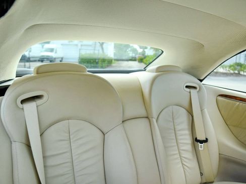 Used 2008 Mercedes-Benz CLK 550 Cabriolet image 37