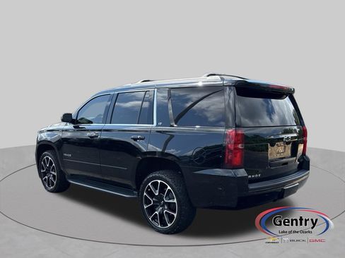 Used 2018 Chevrolet Tahoe LT w/ Luxury Package AWD/4WD image 3