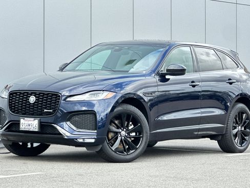 Used 2025 Jaguar F-PACE R-Dynamic S image 1