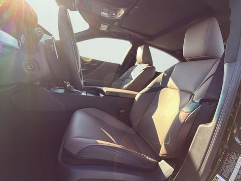 New 2025 Lexus ES 350 350 image 9
