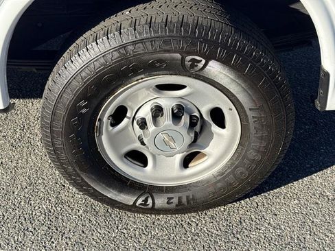 Used 2020 Chevrolet Express 2500 Extended w/ Driver Convenience Package image 45