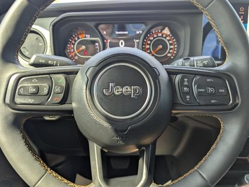 Used 2024 Jeep Wrangler Unlimited Sport AWD/4WD image 20