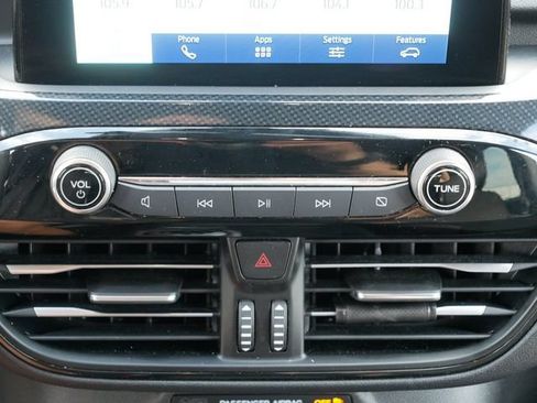 Used 2025 Ford Escape ST-Line AWD/4WD image 29