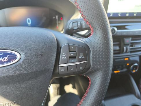 Used 2025 Ford Escape ST-Line AWD/4WD image 18