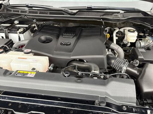 Certified 2022 Toyota Tundra SR5 w/ SR5 Convenience Package RWD image 9