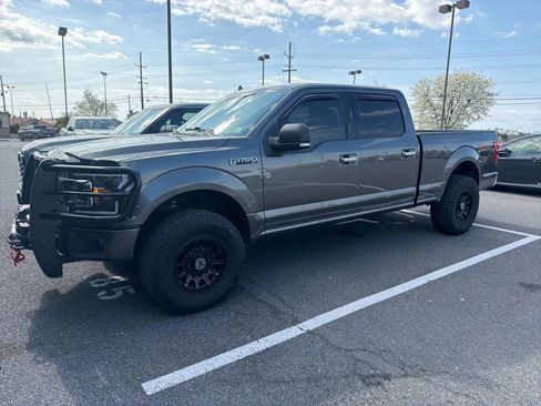 Used 2018 Ford F150 XLT w/ Equipment Group 302A Luxury image 1