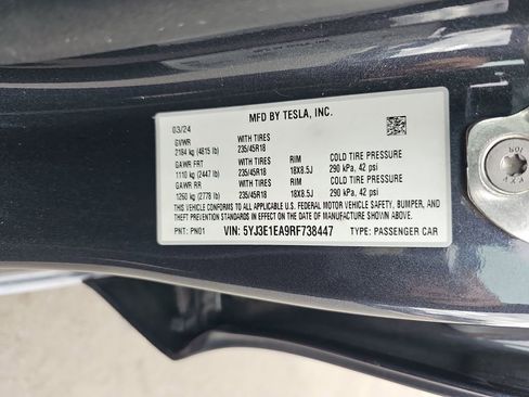 Used 2024 Tesla Model 3 Standard Range image 39