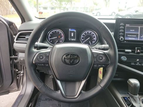 Used 2021 Toyota Camry SE image 24