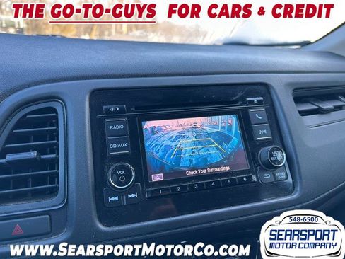 Used 2018 Honda HR-V LX image 11