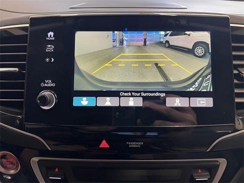 Used 2021 Honda Pilot Touring image 34