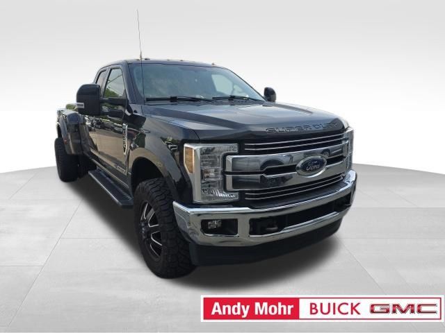 Used 2018 Ford F350 Lariat w/ FX4 Off-Road Package AWD/4WD image 2