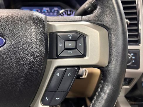 Used 2021 Ford F350 Lariat w/ Lariat Value Package AWD/4WD image 8