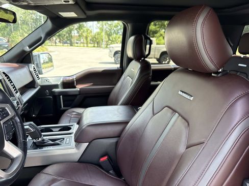 Used 2017 Ford F150 Platinum w/ Equipment Group 701A Luxury RWD image 20