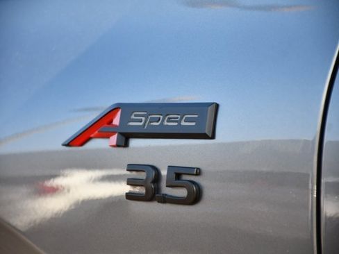 Used 2023 Acura MDX A-Spec image 13