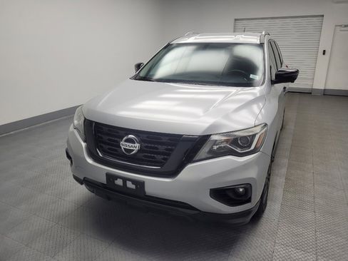 Used 2018 Nissan Pathfinder SL image 15