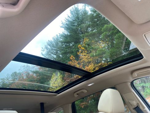 Used 2024 Acura MDX SH-AWD w/ Technology Package image 26