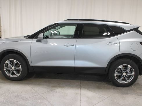 Used 2024 Chevrolet Blazer LT w/ Convenience Package FWD image 6