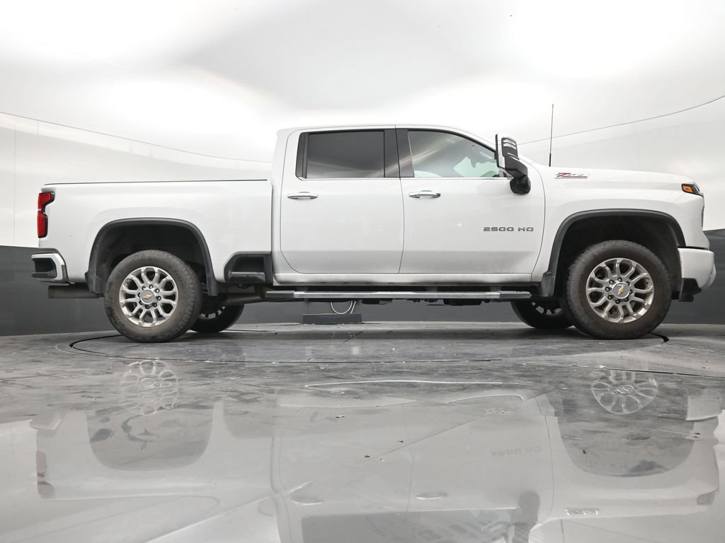 Used 2024 Chevrolet Silverado 2500 LTZ w/ LTZ Plus Package AWD/4WD image 24