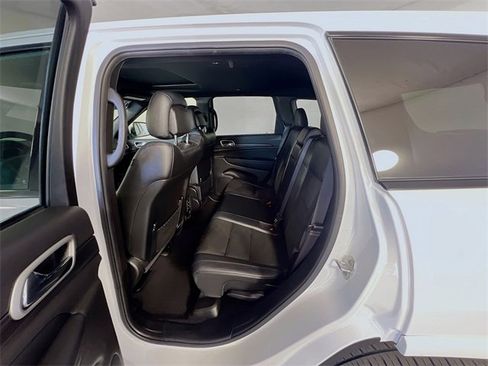 Used 2021 Jeep Grand Cherokee Laredo X image 26