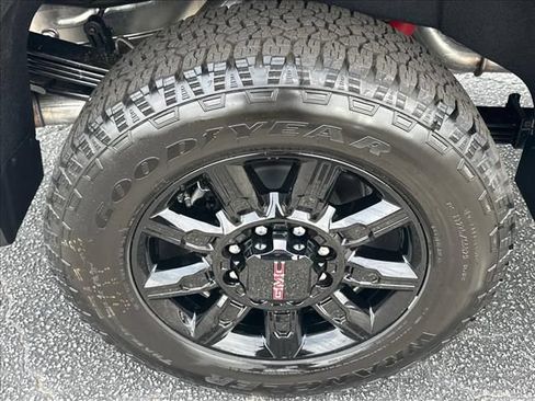 New 2026 GMC Sierra 2500 AT4 w/ AT4 Premium Plus Package AWD/4WD image 16