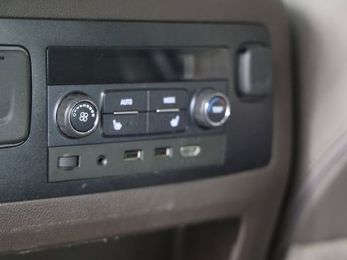 Used 2019 GMC Yukon Denali w/ Denali Ultimate Package image 12