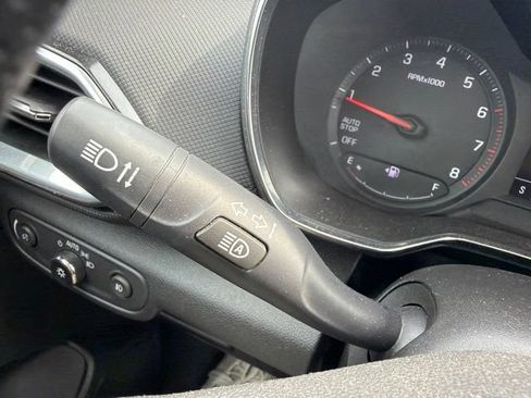 Used 2023 Chevrolet TrailBlazer LT FWD image 40