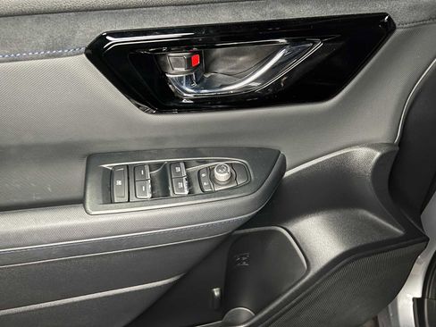 Used 2025 Subaru Forester Limited AWD/4WD image 21