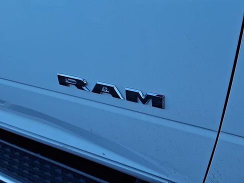 Used 2024 RAM 2500 Big Horn AWD/4WD image 10