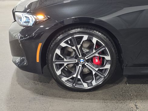 Used 2026 BMW 330i Sedan w/ M Sport Package RWD image 10