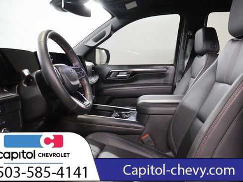 Used 2025 Chevrolet Tahoe RST AWD/4WD image 12