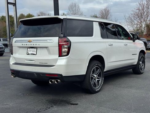 Used 2021 Chevrolet Suburban Premier w/ Premium Package image 3