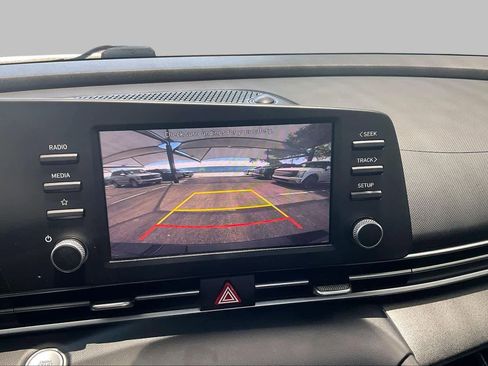 Used 2023 Hyundai Elantra SEL FWD image 29