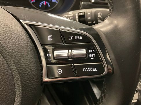 Used 2021 Kia Seltos EX image 16