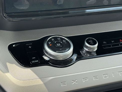 New 2026 Ford Expedition Active AWD/4WD image 28