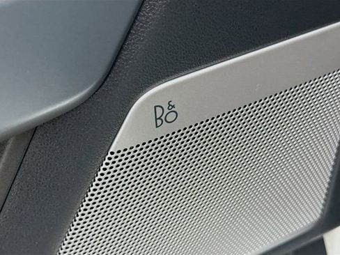 Used 2023 Ford F150 Lariat w/ Trailer Tow Package image 18