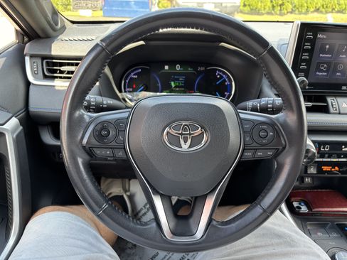 Used 2019 Toyota RAV4 XSE w/ Carpet Mat Package AWD/4WD image 18