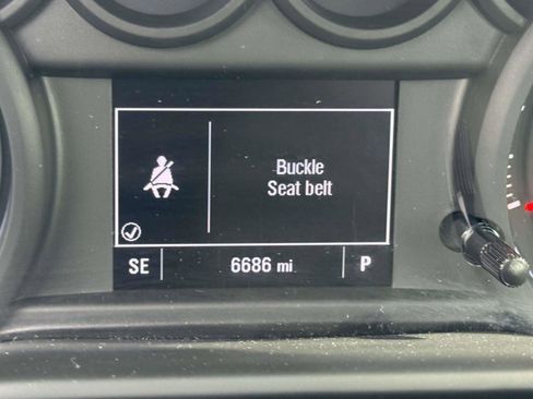 Used 2025 Chevrolet Silverado 1500 W/T image 22