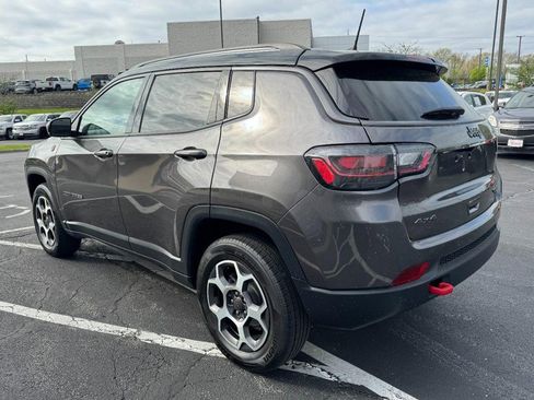 Used 2022 Jeep Compass Trailhawk w/ Trailhawk Elite Group AWD/4WD image 5