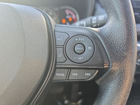 Used 2023 Toyota RAV4 XLE w/ Convenience Package FWD image 18