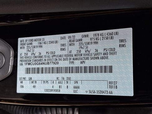 Used 2022 Ford Escape SE w/ SE Sport Appearance Package image 27