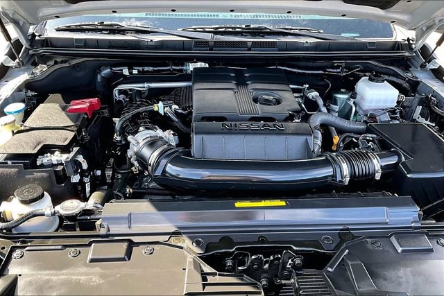 Used 2024 Nissan Frontier PRO-4X w/ Off-Road Protection Package AWD/4WD image 10