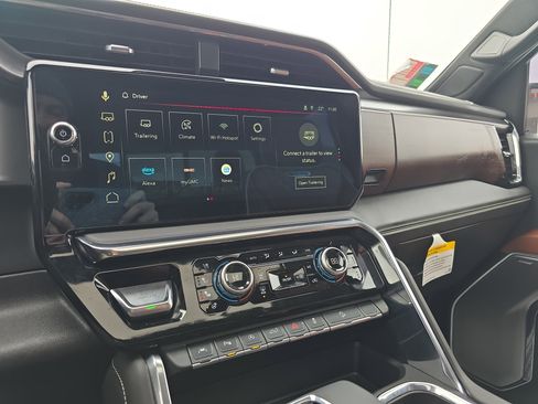 Used 2025 GMC Sierra 1500 Denali Ultimate image 26