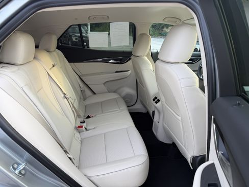 Used 2023 Buick Envision Essence AWD/4WD image 10