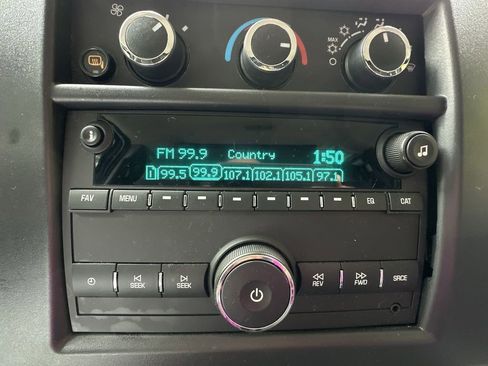 Used 2024 Chevrolet Express 2500 w/ Driver Convenience Package image 12