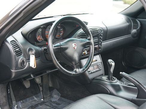Used 2002 Porsche Boxster image 14