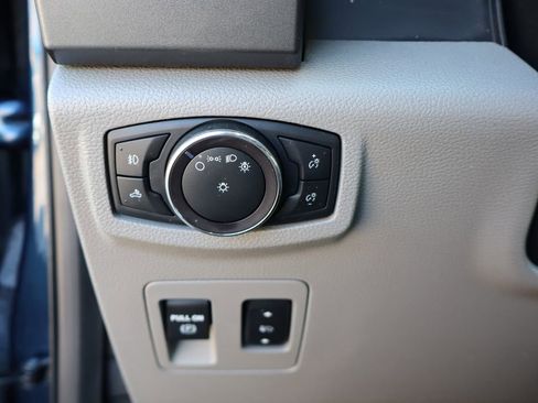 Used 2019 Ford F150 XLT w/ Equipment Group 302A Luxury image 15